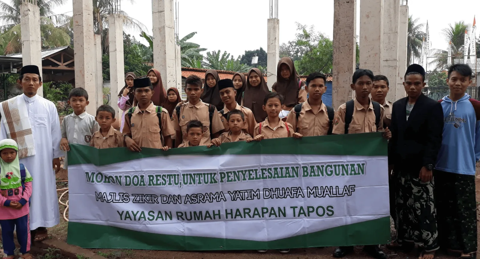 Pembangunan asrama yatim, dhuafa, dan muallaf Rumah Harapan di Tapos, Depok